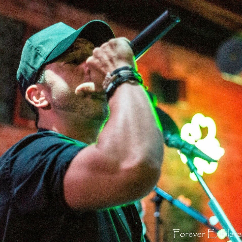DividedSkyEnt's tweet photo. Round 2 coming up tonight for #Nashville-based @BraxCalhoun at @Horseshoetunica! 9:30pm-2am #LiveMusic #Tunica #Horseshoe #LegendsStageBar https://t.co/xn8LcJtfEl