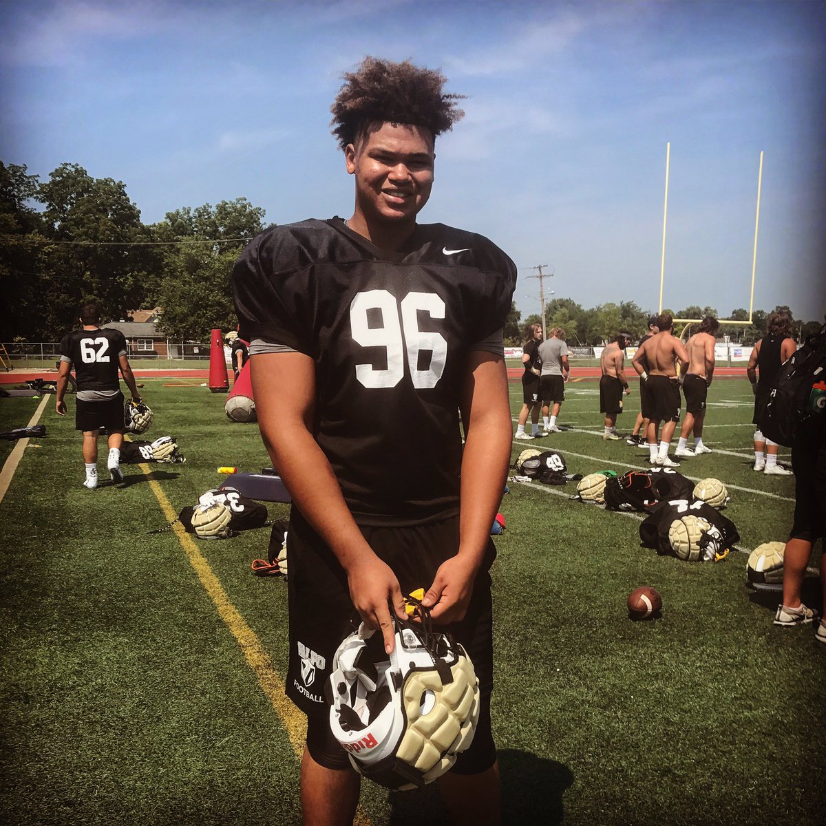 valpoufootball's tweet photo. Happy birthday @Cam__germain__ 🔥#CRU #attitude https://t.co/XkWzI65xb8