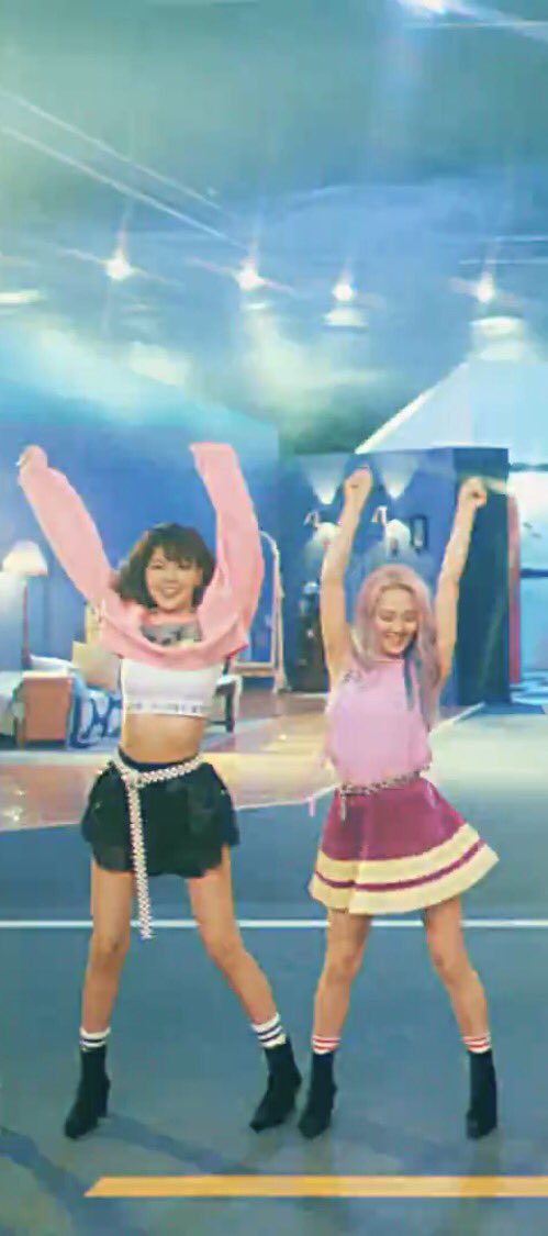 blessoohyo's tweet photo. 😏😏😏😏 https://t.co/xzK1cZvPro