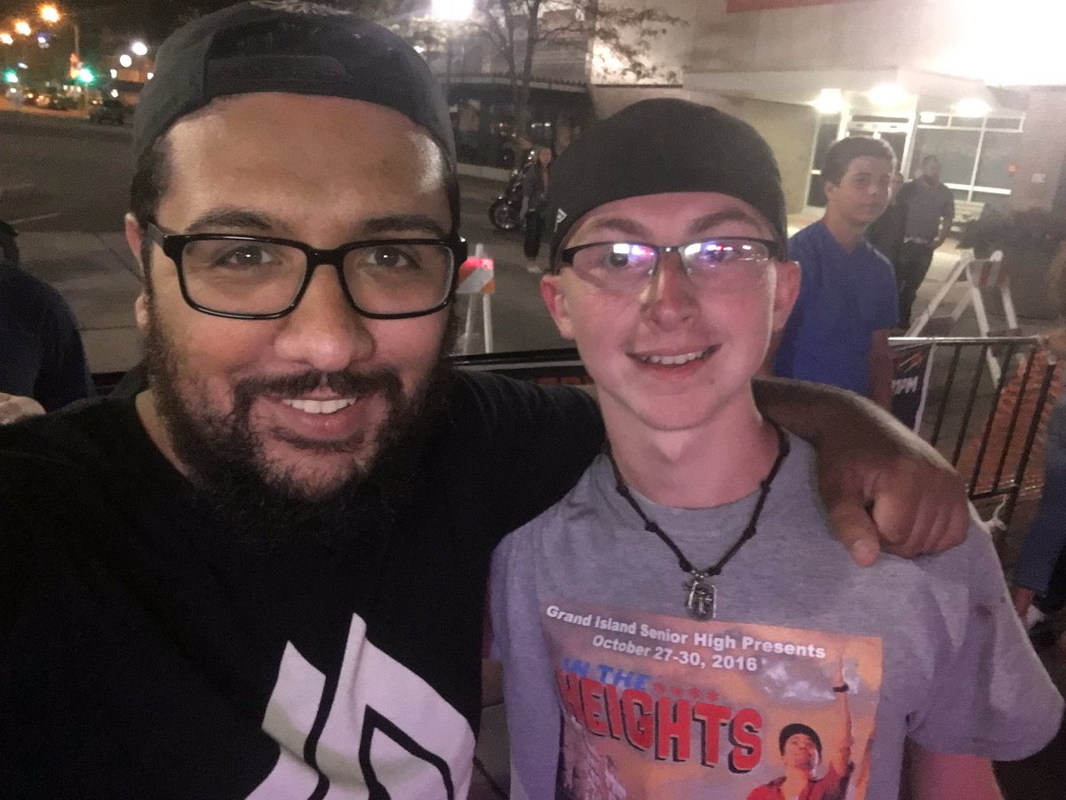 skyloftband's tweet photo. Man, @heargrandisland was so much fun yesterday. Met awesome fans Isaac, Ashley, and Taylor among many more. Beautiful city, beautiful show! https://t.co/08K7luXszW