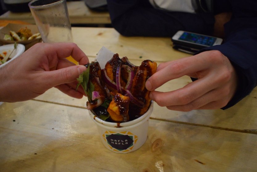 Hafla_Hafla's tweet photo. Many hands make light work! Especially when there's halloumi fries involved... https://t.co/3hHN8UG9jR