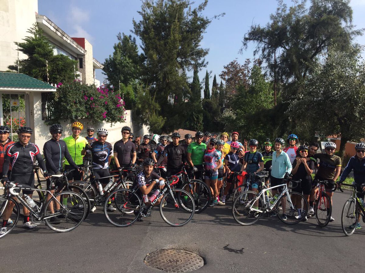 PFBmexico's tweet photo. Yeah! La pasamos súper chido hoy en la #Crono #Ahuehuetes! Gracias por acompañarnos y ser tan felices como nosotros. Chicas nos vemos el 12! https://t.co/OvVmAinx6x