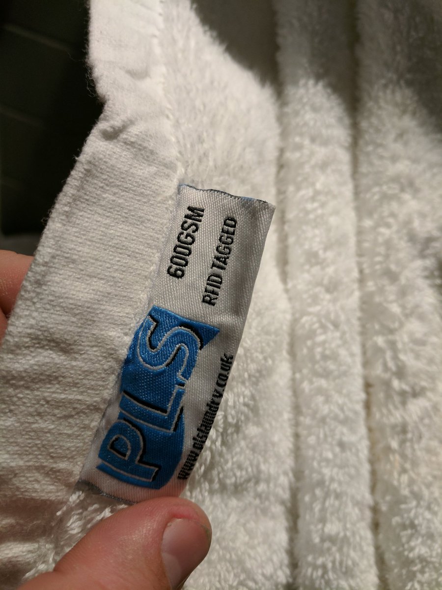 LastKnightUK's tweet photo. At my brother's wedding in a fancy hotel and the towels have RFID Tags in them. #weirdtech #RFID #spottedtech https://t.co/PSXumb7zFv