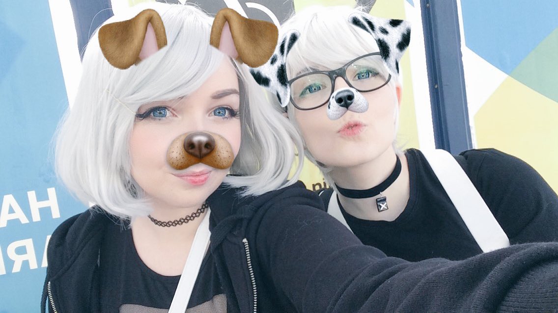mochicos_'s tweet photo. Went to #assemblysummer2017 with @xtsunderedere 🖤 https://t.co/hs7Hh9AUQ9