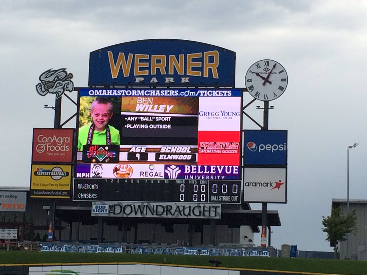 OmahaPrez's tweet photo. Great @BellevueBuddyBB event @WernerPark w/@OMAStormChasers @Rohearn11 & @TGO7E. Thx @DJsDugout, sponsors & volunteers #ChasersCommunityWeek https://t.co/g7zOu8k7CD