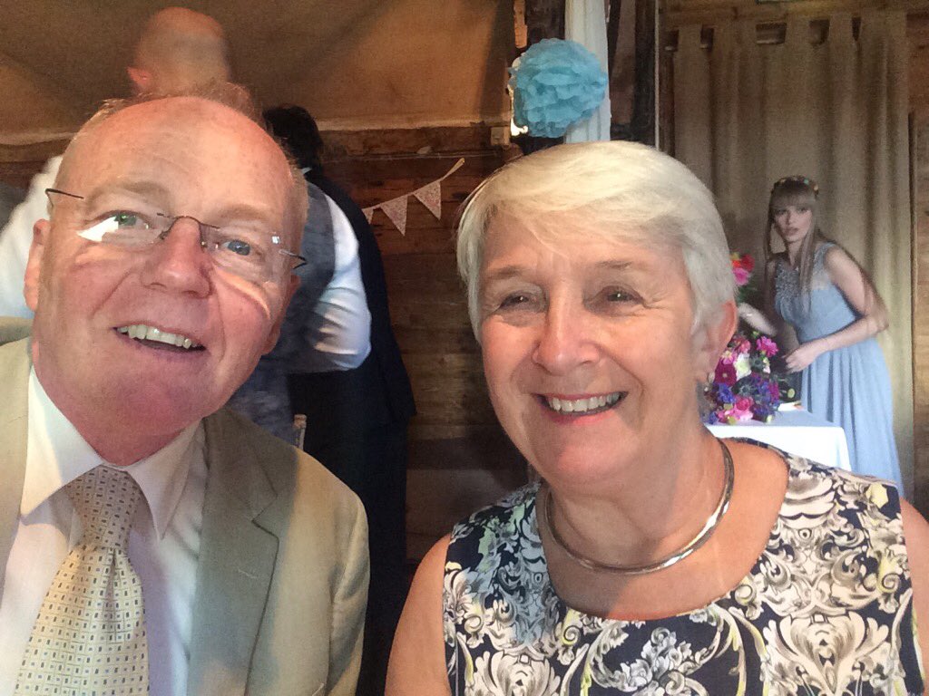 barryhalls2's tweet photo. #peksmarried https://t.co/mjlvYrMiI3