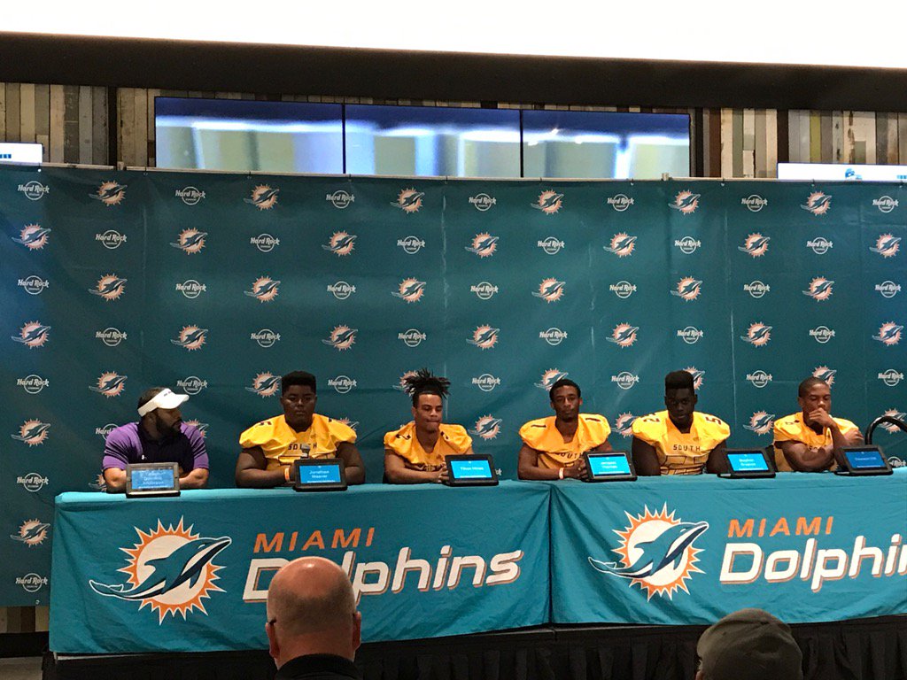 South Plantation High isn't messing around this year. #DolphinsHSMediaDay <a href="/MiamiDolphins/">Miami Dolphins</a>