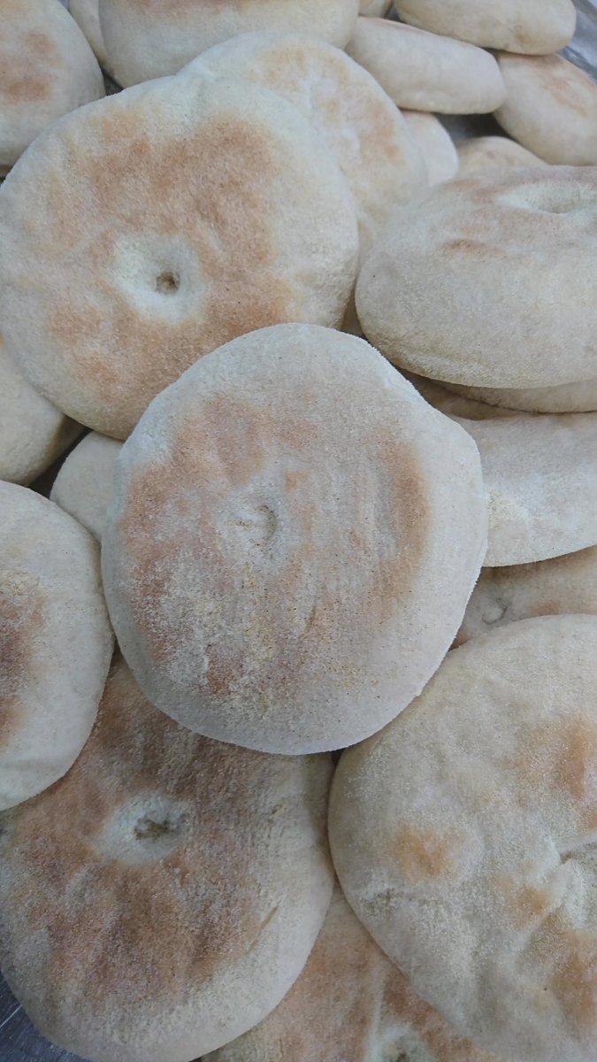 SweethartBakery's tweet photo. Blackhill stotties and egg custard have just won grate taste awards #sweetharts #sweethartsburgernight #sweethartseggcustard https://t.co/6wWdVky4e5