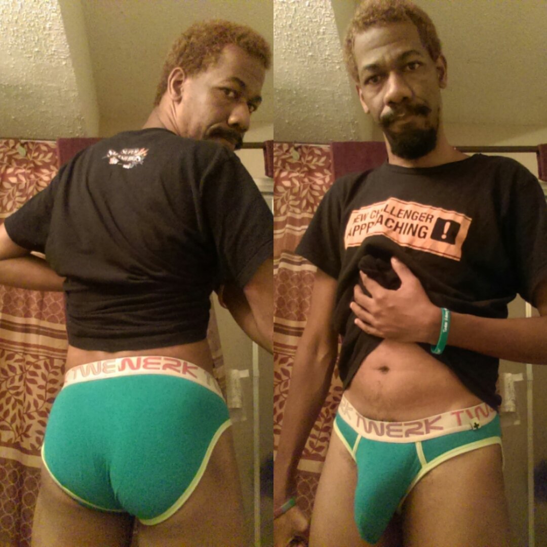 CPryorNYC's tweet photo. @andrewchristian Happy #NationalUnderwearDay buddy! #ACTROPHYBOY #ACYES #TwerkBrief https://t.co/EJmp2fkIqj