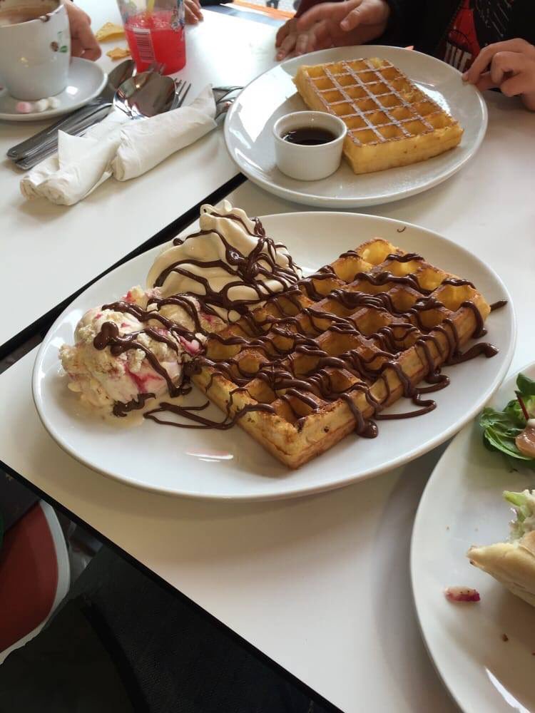 MooseGalway's tweet photo. Be prepared to get hungry... #MapleMoose https://t.co/g8MLG1NDb0