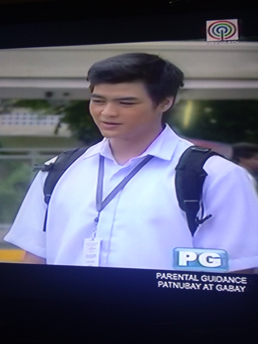 AndreRocksss's tweet photo. Nakita nyo ba si @andreyllana_ napaka Gwapo hehe 
#MMKLoveTeam https://t.co/y7Tj9mGTCc