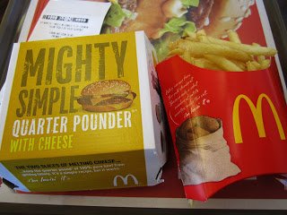 sharky910's tweet photo. #StingOp nets Man who tried to pay #UndercoverCop 4 #Sex w/ a #QuarterPounder w/ Cheese & #MediumFries ~ https://t.co/qNiS23gDLd ~ #HaberPA https://t.co/HXIHPz3Xoa