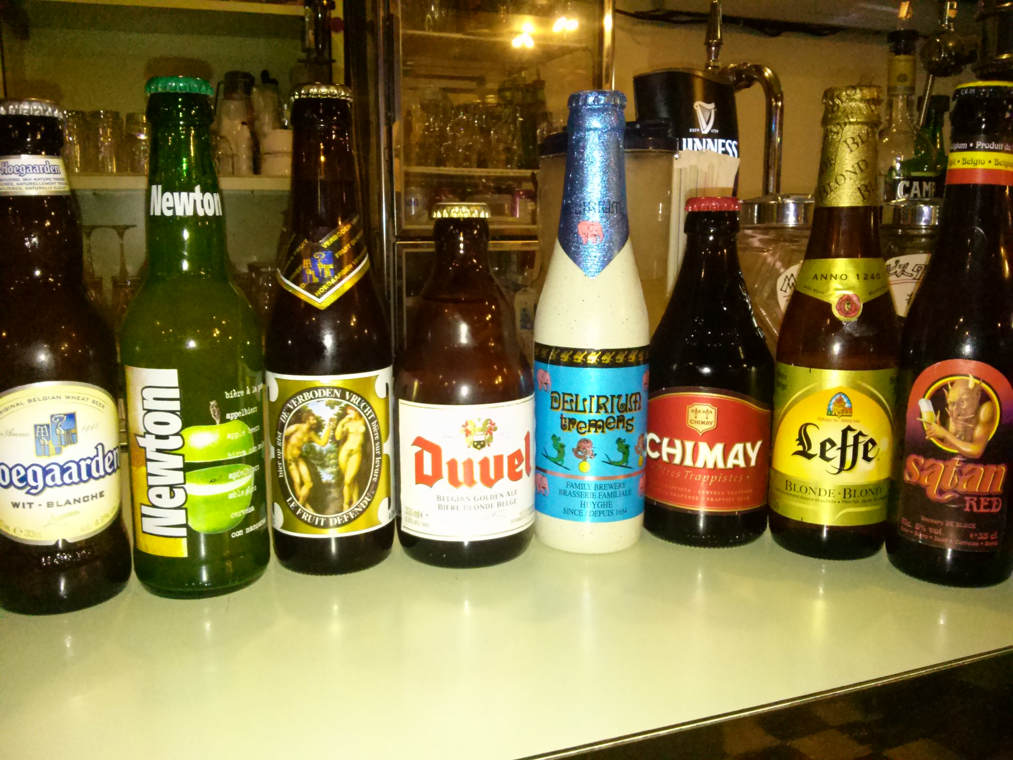 ジェリーズウノ鶴舞本店nagoya Ar Twitter 本日も営業 タコス２０種 290 70種輸入ビール深夜3時までタコライス タコス テイクアウトok Wifi 充電器あり 地下鉄鶴舞駅1番出口から3分 Twinagoya B級グルメ 鶴舞公園 名古屋 二次会 ベルギー ビール タコス