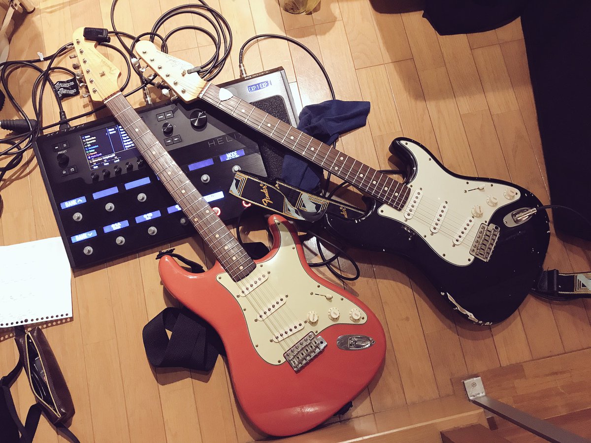 sho_ogawa's tweet photo. この赤いのいいな。欲しいな。
#recording #fendercustomshop #jwblack #stratocaster #line6 #line6helix #fenderstrap #今日はいなたーくやってます https://t.co/1H4p2FlDLp