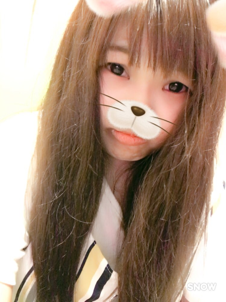 ekx_j's tweet photo. 私の顔を公開します。（笑）

いまから体重図ります https://t.co/BQVPOhU5fB