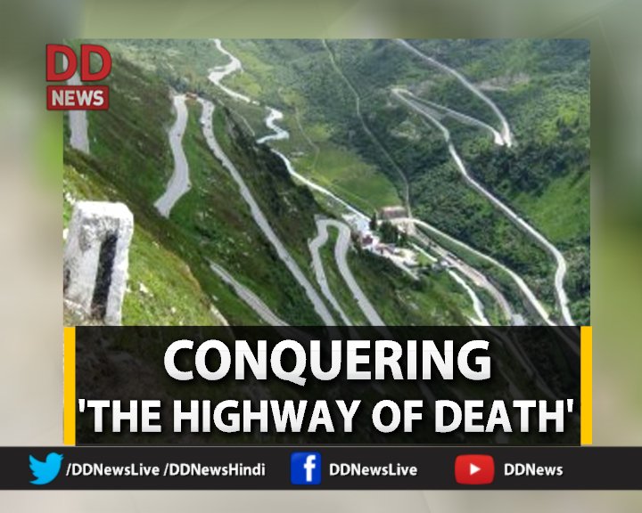 DDNewslive's tweet photo. Bolivian Skyrace at 'The Highway of Death'. Participants battle difficult terrain, high-altitude, fog. Watch #WorldKonnect at 11pm on DDNews https://t.co/A2KuxyUBhW