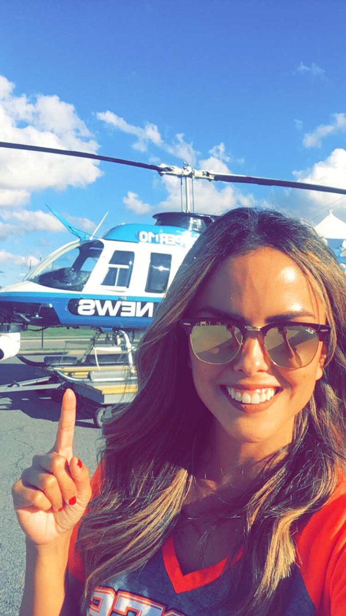 FaceofFox43's tweet photo. When you throw out the first pitch at the @NorfolkTides game ⚾️...you have to arrive in style 🚁#wavytv10 @WAVY_News #tidesbaseball https://t.co/cIoRFJvf4g