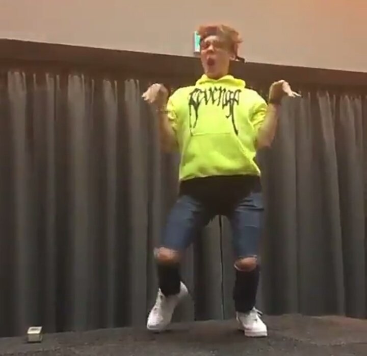 kidrauhlcrf's tweet photo. some things never change #ESPINOSADAY https://t.co/WpcbrxGVnR