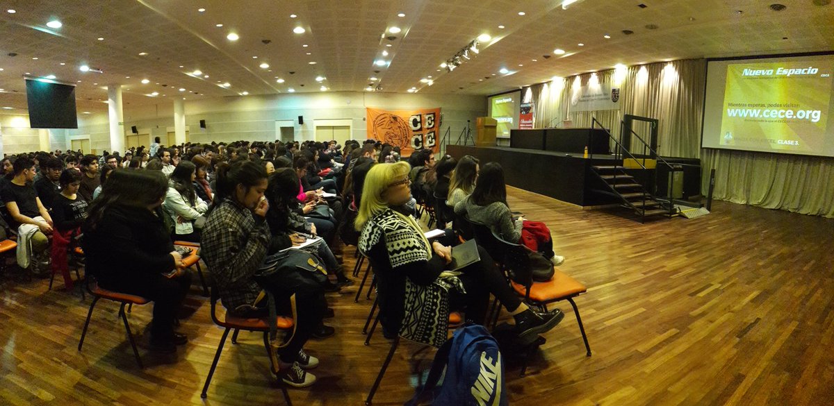 lulalevy's tweet photo. Ya está por arrancar la Clase 3 de #ExcelCECEuba increíble la cantidad de estudiantes, que grande @ceceuba https://t.co/D1JFEoDh6g