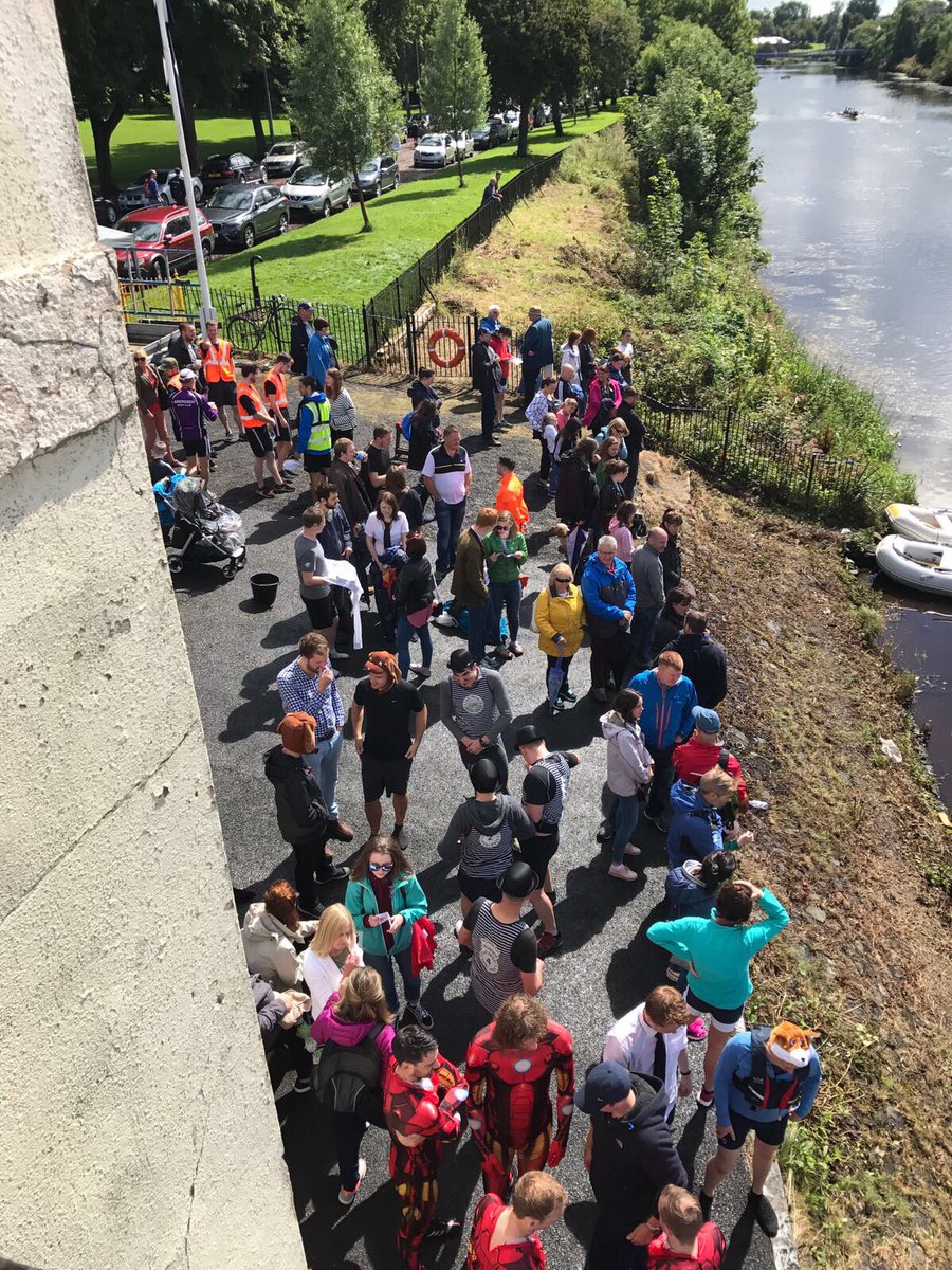 clydesdalearc's tweet photo. Having a great time at our Summer Sprints and Corporate Regatta despite the random downpours🚣🏾‍♀️🌦 #scottishsummer #regattafun #almostontime https://t.co/oYGRWA9GRn