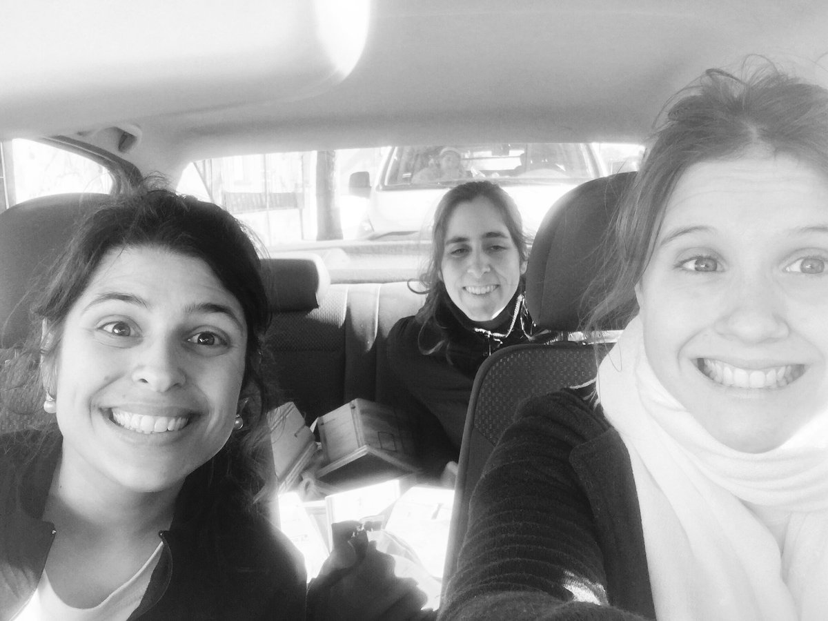 roschiapapietra's tweet photo. 11 am y ya llenamos las primeras alcancias y así de felices quedamos...
#ColectaTECHO 
@TECHOuy 
#UruguaySomosTodos https://t.co/FV3X1athsF