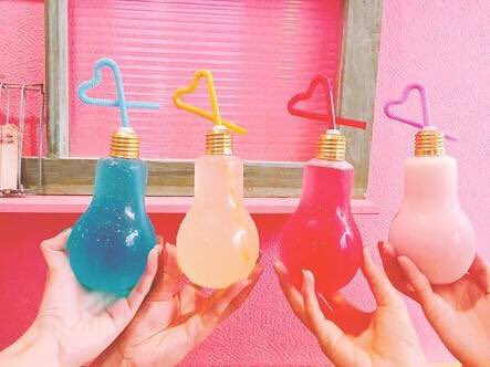 EBinrFes_2017's tweet photo. うまいものコーナーは縁日らしい駄菓子を始め、数量限定で電球ソーダもありますよー！！！ https://t.co/pFTjfBYMNF
