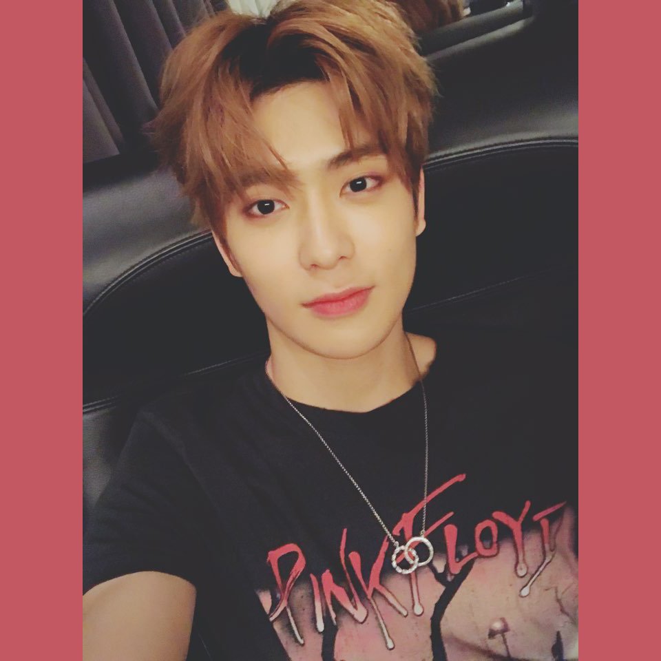 NCTsmtown's tweet photo. 🤗 #NCT @ SMTOWN SPECIAL STAGE in HONGKONG! 더 많은 사진🤳을 https://t.co/ds1UfiTNfS 에서 확인하세요! https://t.co/HZ4DYAT3u6