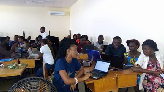 OSMCI's tweet photo. Une quarantaine d'etudiant de l'université de #Bouaké sont formés a #OSM et #SIG Libre.
#Map4CIV #CIV #OpenStreetMap https://t.co/qsRL9niuut