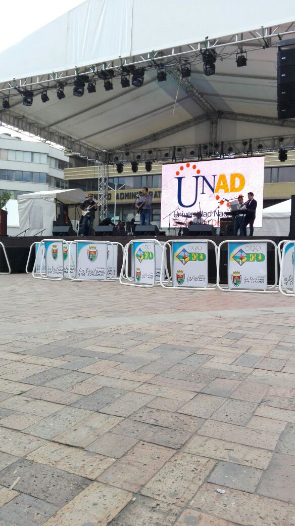Unaduitama's tweet photo. @Unaduitama en 36 Semana Cultura Bolivariana @JaimeLeal_ @rjspastoviejo @UniversidadUNAD https://t.co/F9KPdUzctn