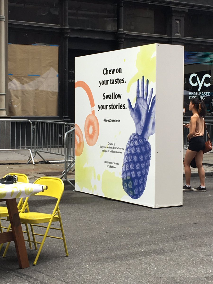 2travelingtxns's tweet photo. About to try #foodsessions described as silent disco for food - should be interesting @SummerStreets #nyc https://t.co/cuE6S5YwUT