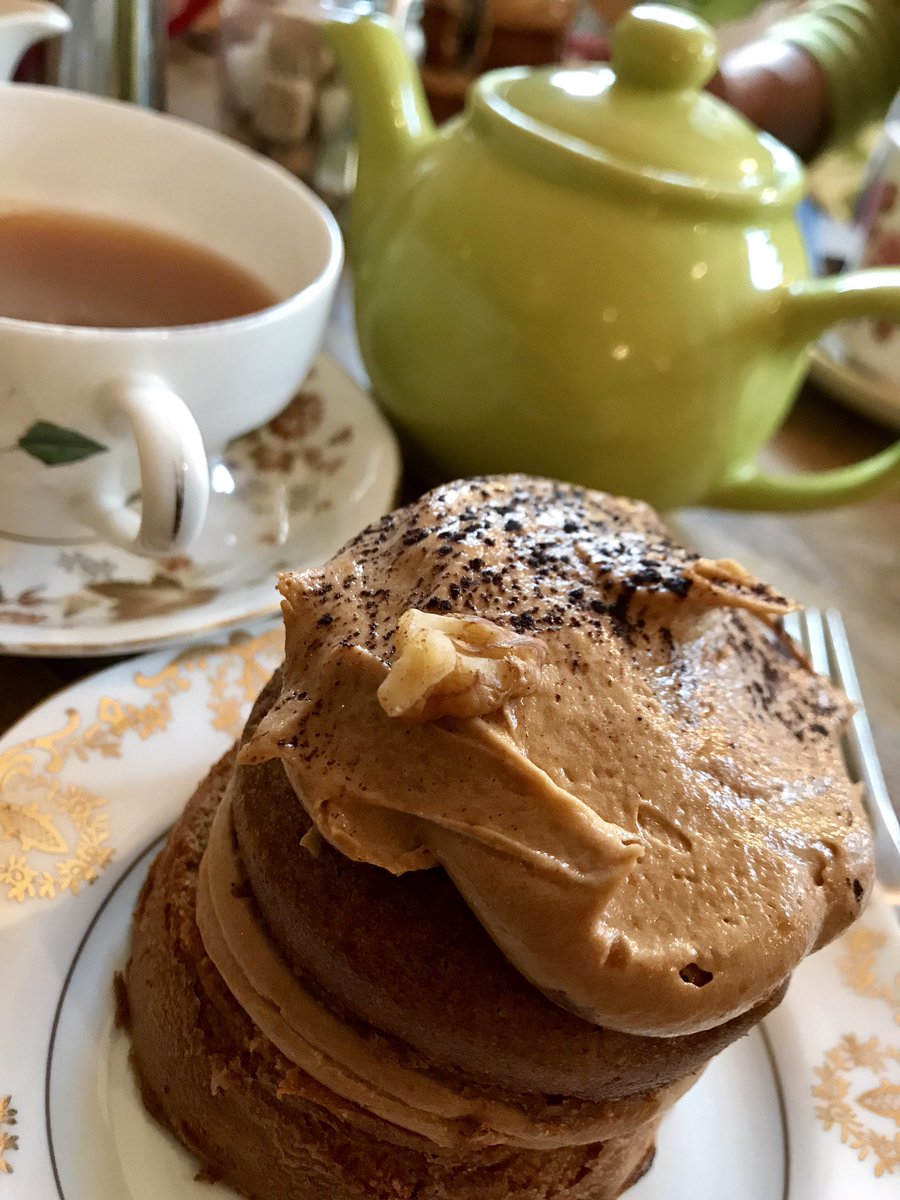 HindlePaul's tweet photo. And then dodging the showers with this fabby lunch @TheGreyLadyDeli ✅ https://t.co/kw2yLOVmBV