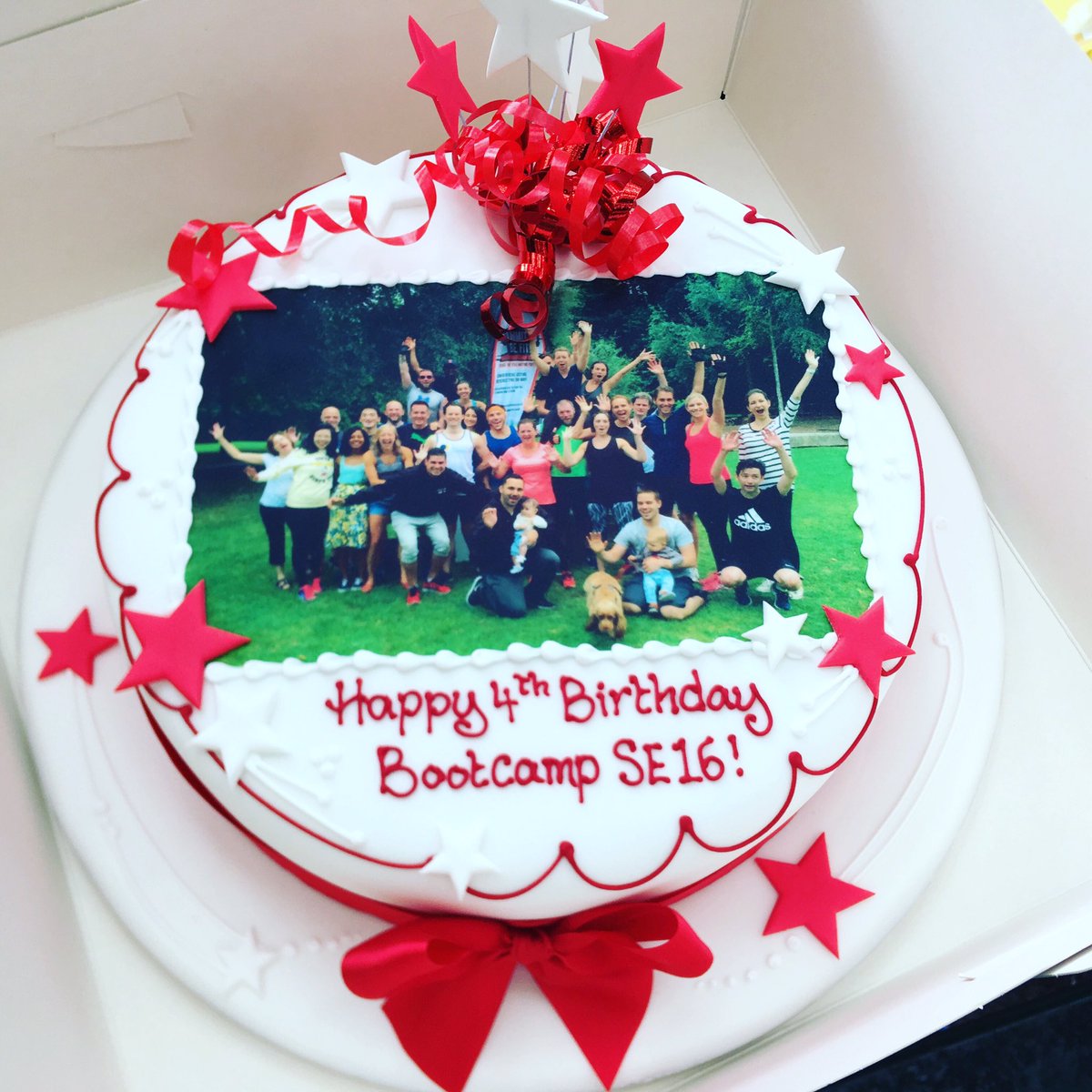 BootcampSE16's tweet photo. The famous bootcamp bday cake #bootcampse16 #londonfitness #outdoortraining #canadawater #se16 #docklands #bootcamplondon https://t.co/gEd7FGntIy