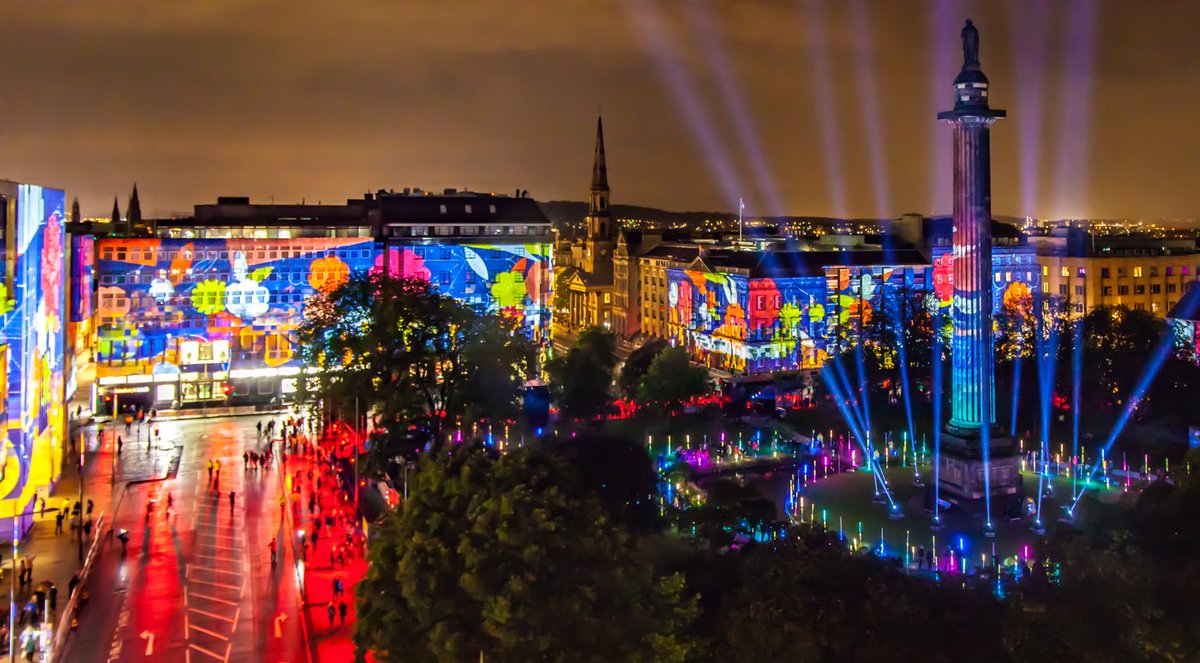 danflyingsolo's tweet photo. Welcome Back! 🎉

Awesome start to the 70th @EdFests with #EdinBloom last night. If you're around #Edinburgh go check it out tonight! https://t.co/jwaPg8nuoH