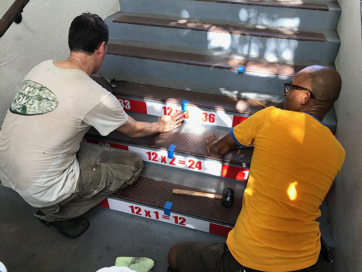 ShoresElem's tweet photo. MSE PTA dads NEVER stop! #BackToSchoolGoals ! Thanks Mr. Thomas and Mr. Desjardins! @MDCPSCentral @MDCPSMath @ETOJPACE3 https://t.co/RmZou1oFBu