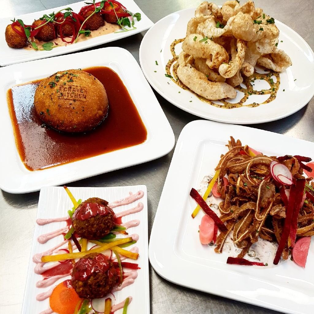 cravekwb's tweet photo. Food Day Canada is here! Come check out all @CHEFcravekwb @hamhock72 has to offer today @FoodDayCanada #FoodDayCanada https://t.co/nGIvDk5cH4