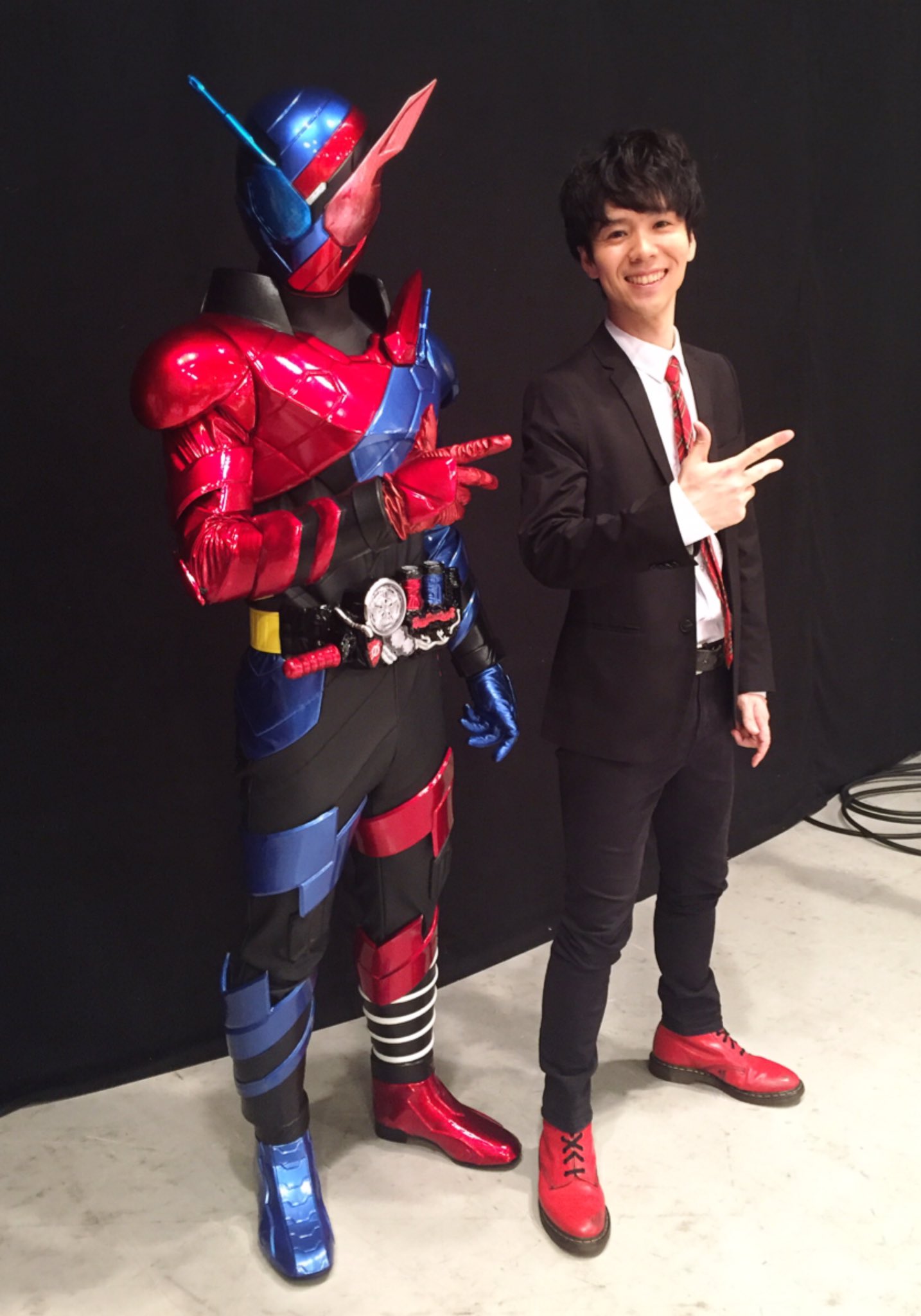 しいはしジャスタウェイ 土曜あるある晩餐会 夢の共演でしたね やはり御本人の口から聞く話は 違いますねぇ 現場ではずっと興奮しっぱなしで アワアワしてました ﾟoﾟ 次は 仮面ライダービルド 仮面ライダーの歴史に 新たな1ページを ある