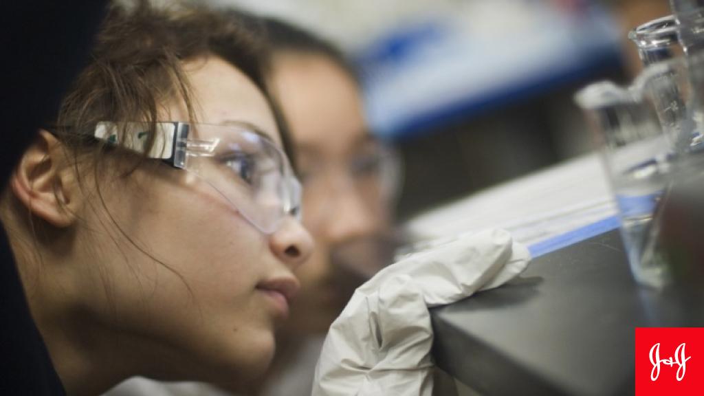 When it comes to increasing the number of #WomenInSTEM, this #JNJ female leader is on a mission. Learn why: goo.gl/efqEjm