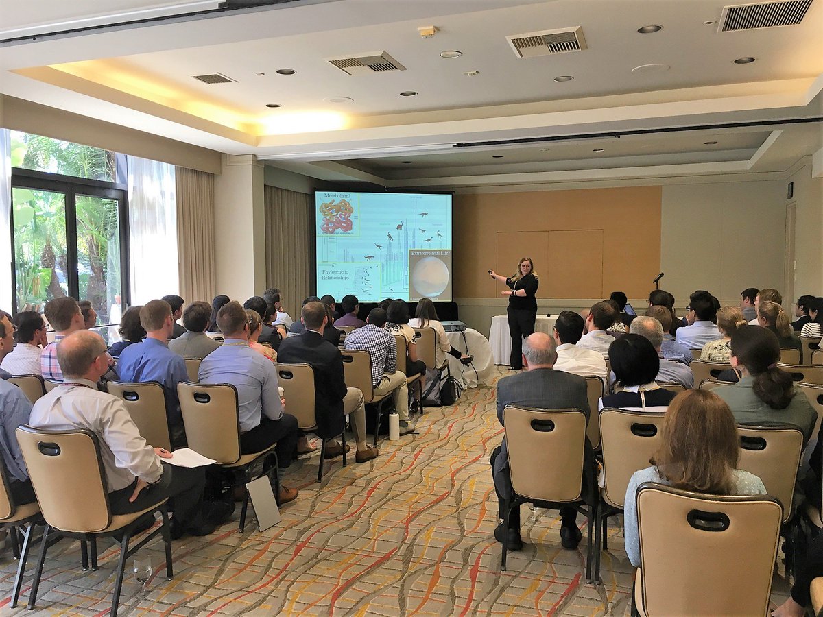 BeckmanFnd's tweet photo. Inside look at the Postdoc Beckman Briefings on Day 2 of #AMBS2017 https://t.co/kSnvShGER4