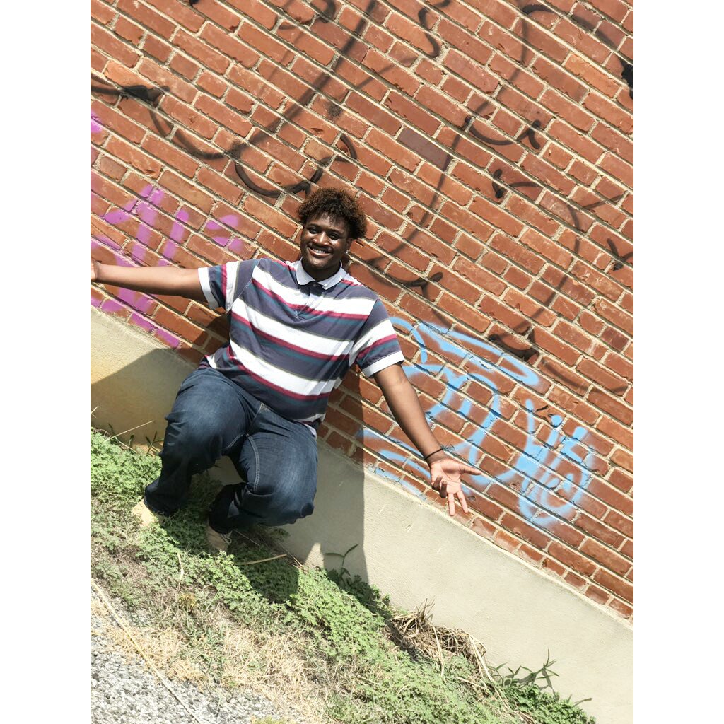 iamteyshawn_'s tweet photo. birthdaybehavior 🎈❤. #18 https://t.co/I5U0BYT94F