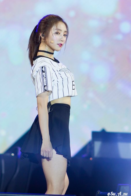 DGeYZF1U0AEZVZv.jpg:small