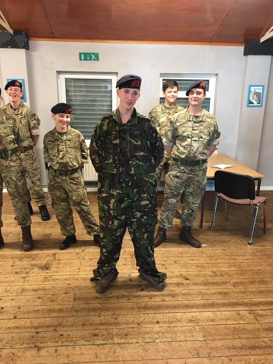 TSDauntless's tweet photo. And this, ladies and gentlemen, boys and girls, is what happens when our SCC and RMC cadets do not show up in the correct uniform. https://t.co/SiuT9eEYc3