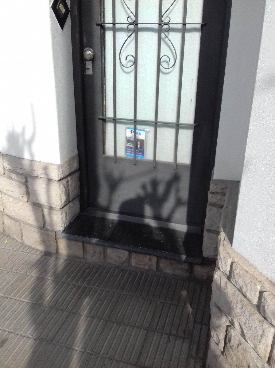 #1Pais #BahíaBlanca en la calle llevando la boleta a cada hogar bahiense <a href="/Stolbizer/">Margarita Stolbizer</a> <a href="/SergioMassa/">Sergio Massa</a> @TinchoSalaberry