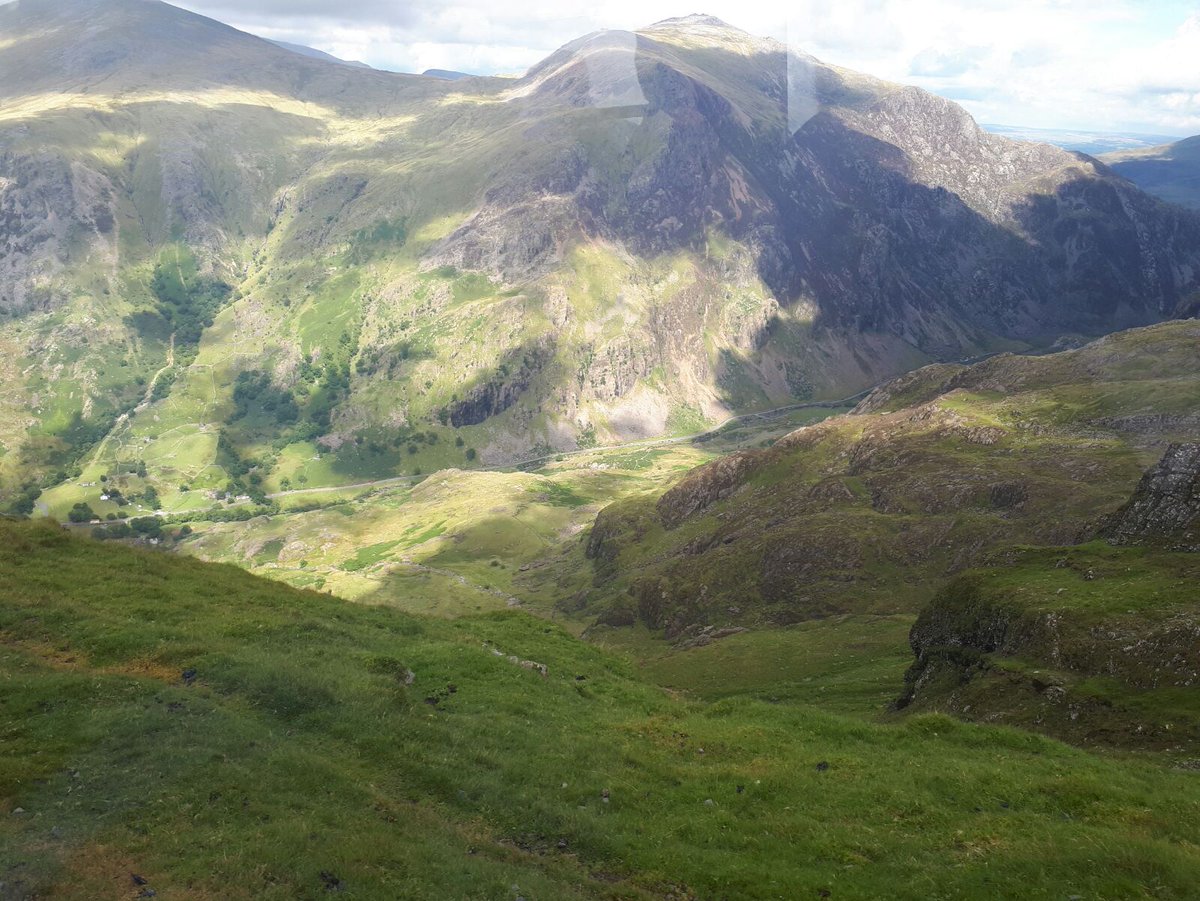 DJThomasNeath's tweet photo. Today @CarwynRhysDavi1 is at the @SnowdonMR #snowdonia https://t.co/w5kGp1tOfC