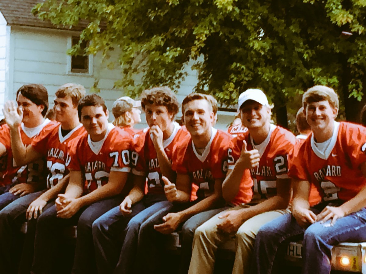 Kaleb_Odden's tweet photo. Happy Birthday Big T! @tihle42 https://t.co/agID7hYfk6