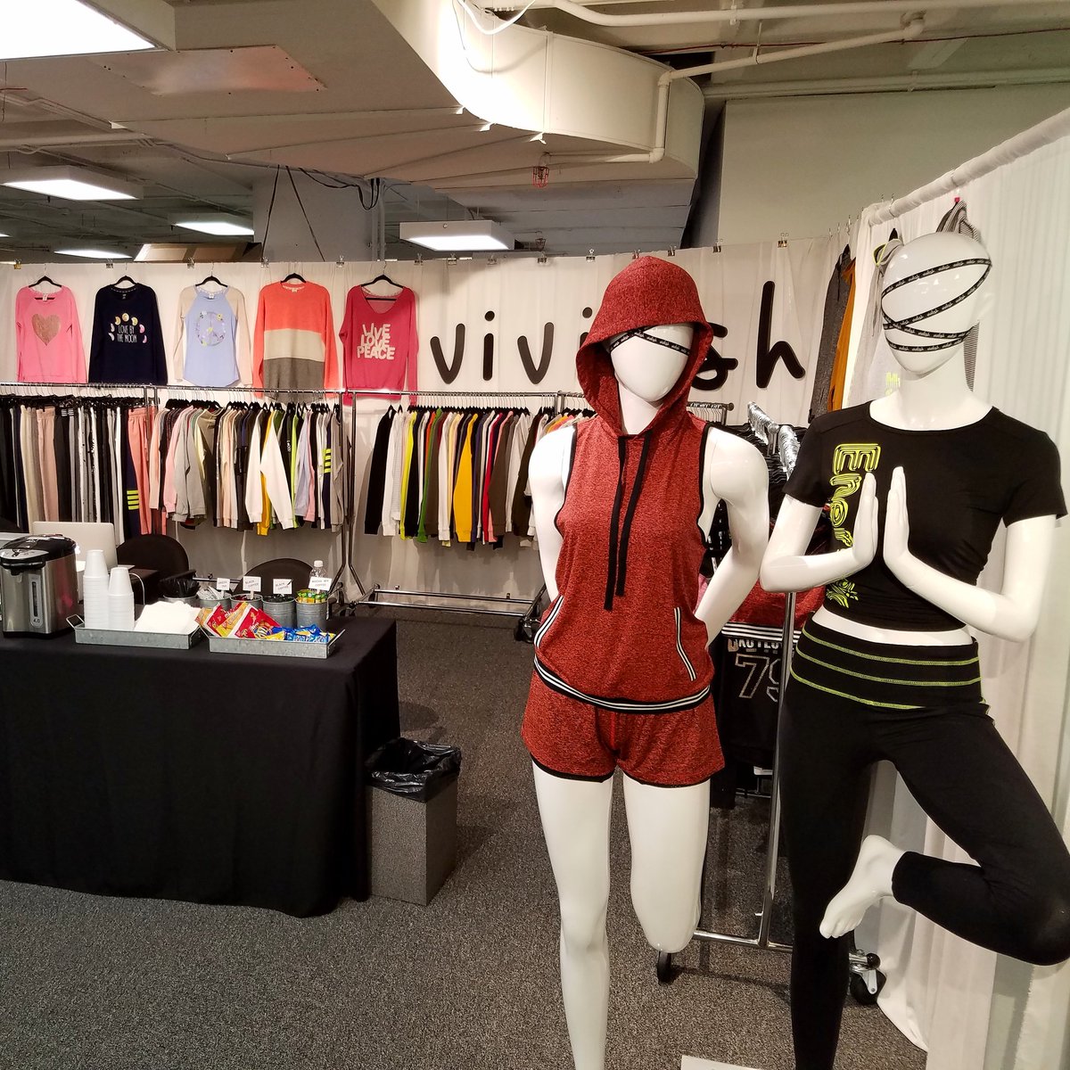 vivilish_la's tweet photo. Vivilish Last day @americasmart Atlanta apperal show! Active &amp; lounge wears! 4th Fl #420 #apperalshow #atlantaapperal #vivilish #Visit #f4f https://t.co/xE6t2nqWrq