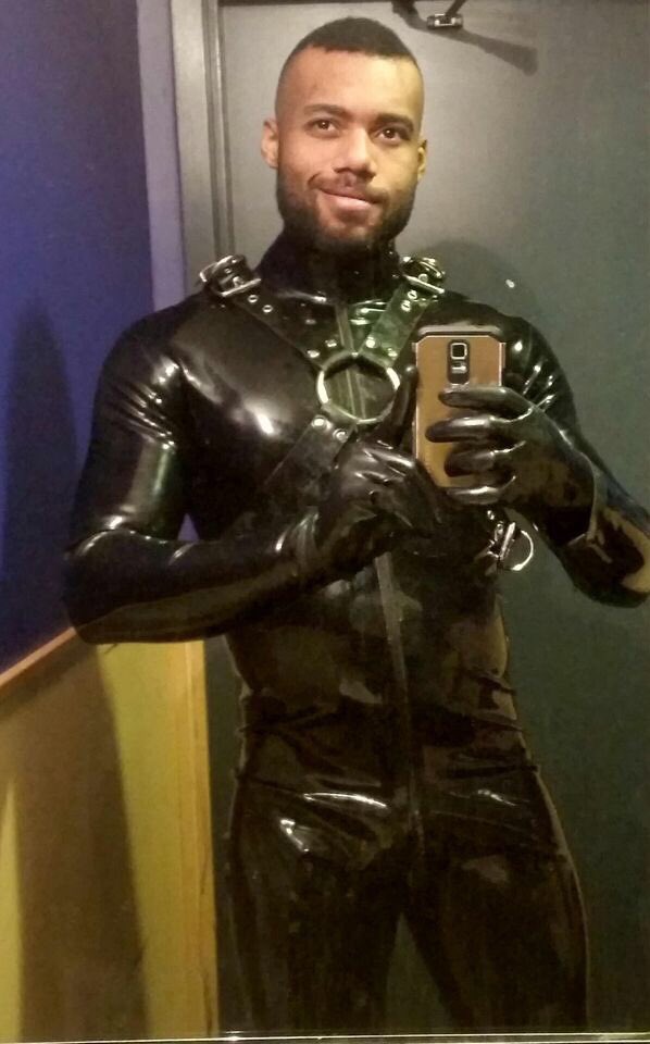 DGefn2FXsAIBfv5.jpg:large