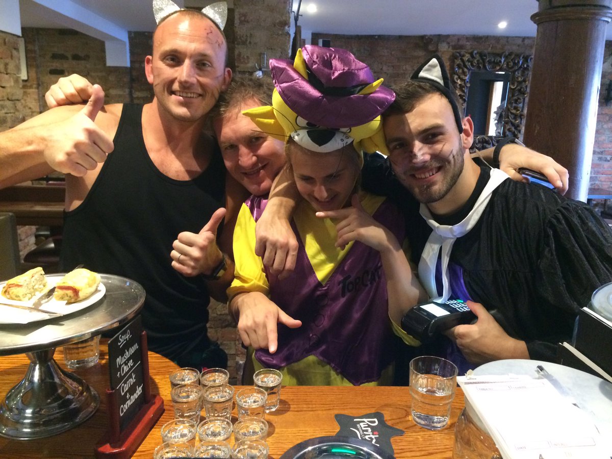 Tommy2L's tweet photo. @Cheltenhamrugby #cheltopoly2 #tigers #morans #shots #points https://t.co/SJfI69bbks
