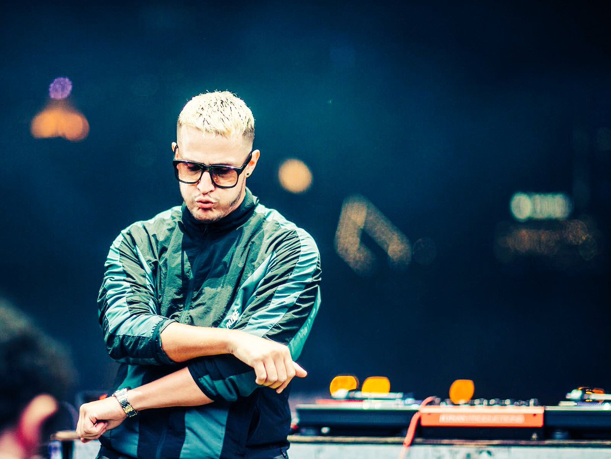 djsnake's tweet photo. Chicago it's LOVE 💛 https://t.co/AZWtYqg7T1