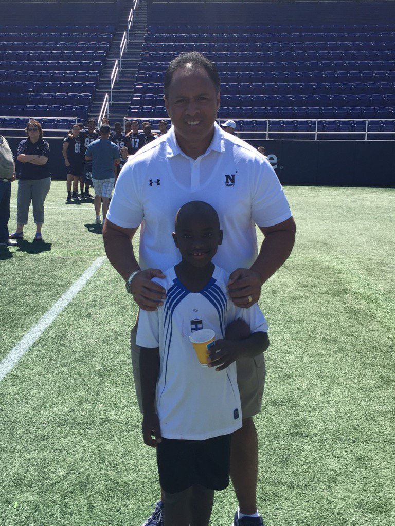 Myers_Kirby's tweet photo. Andre with #NavyFootball Head Coach @NAVYCoachKen. #NavyFanFest https://t.co/wmkvJ3kKmc
