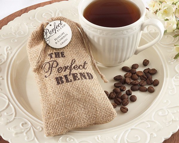 BridalBlogNet's tweet image. You don't have to put coffee in these burlap bags -- but your guests would love it if you did! ow.ly/r0t230dXW78 #weddingfavor #burlap